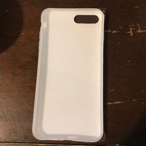 iPhone 7 Plus case - Picture 2 of 3